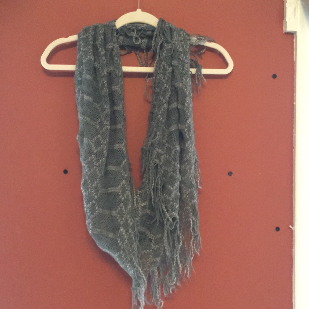 Fringe Lightweight Scarf